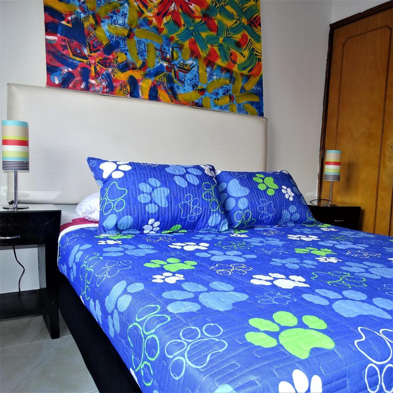 Violeta Park Hostel Bogota Luaran gambar