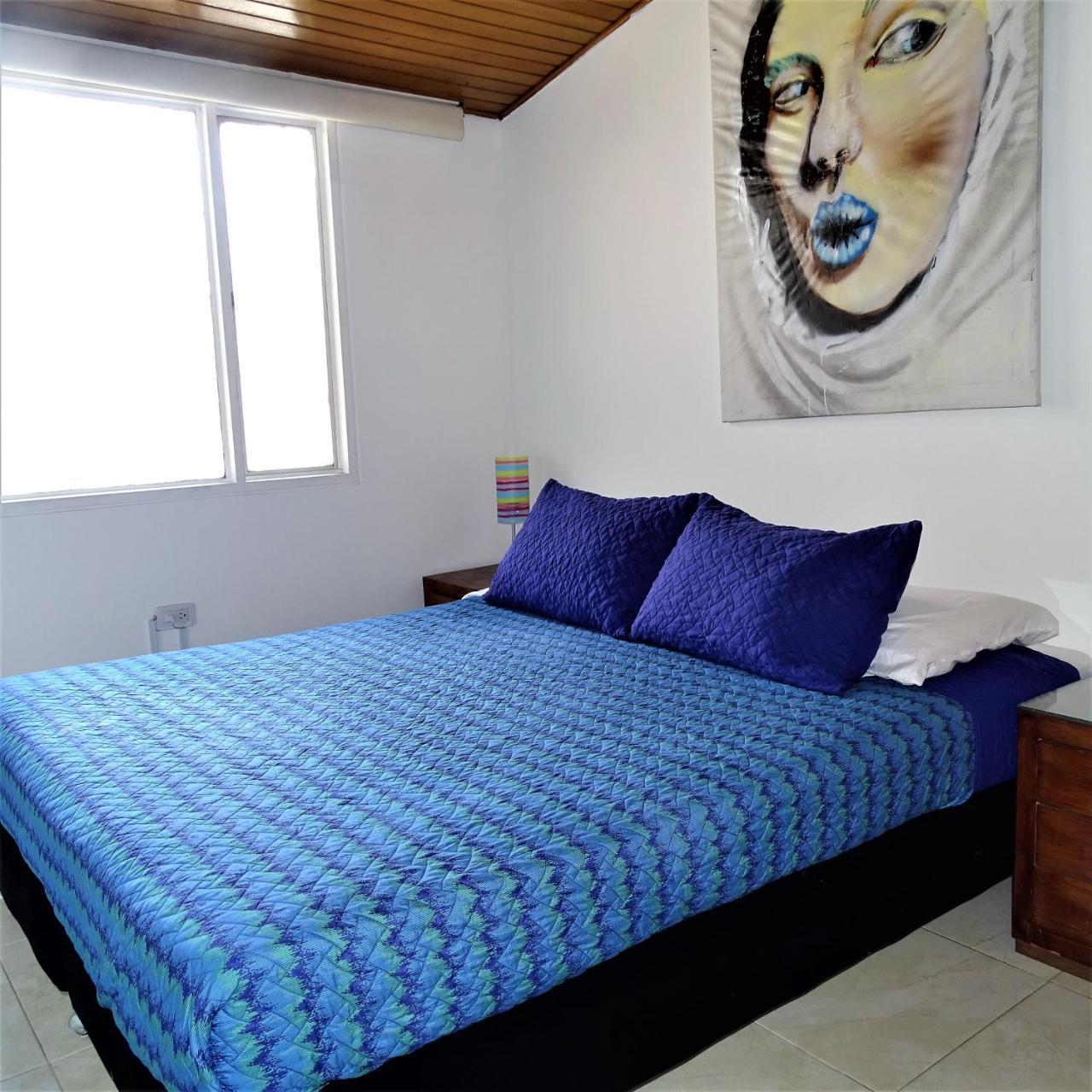 Violeta Park Hostel Bogota Luaran gambar