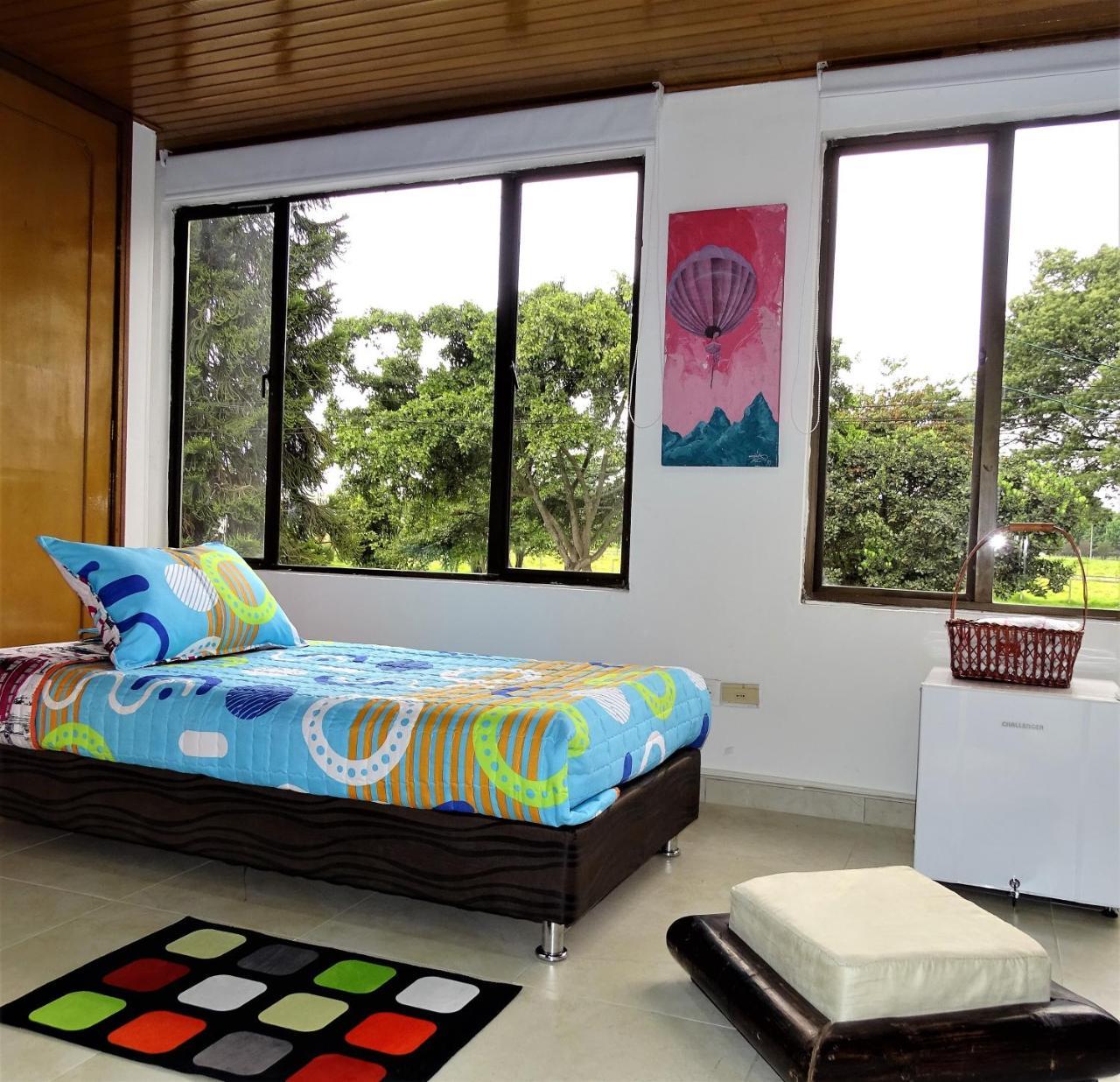 Violeta Park Hostel Bogota Luaran gambar