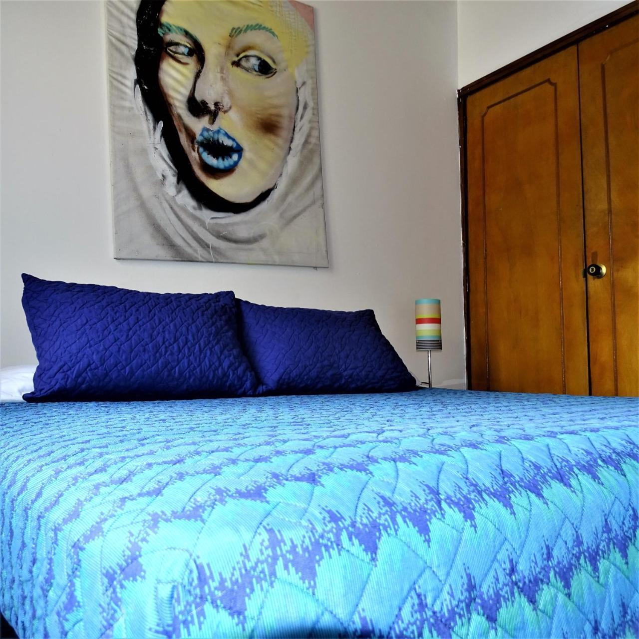 Violeta Park Hostel Bogota Luaran gambar