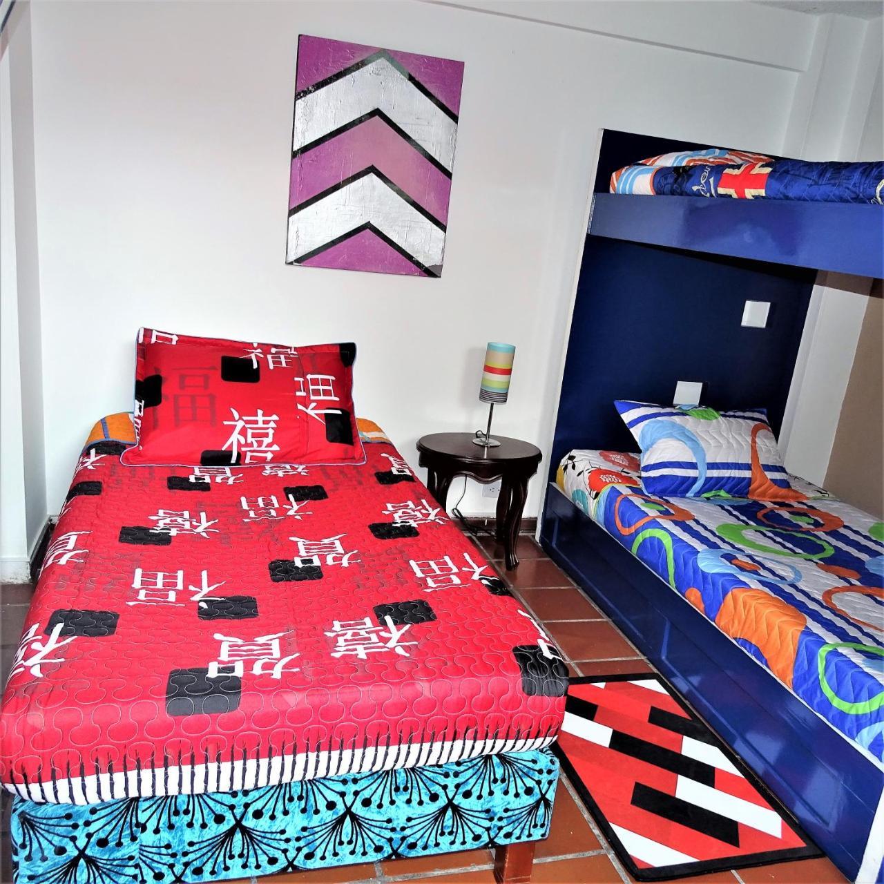 Violeta Park Hostel Bogota Luaran gambar