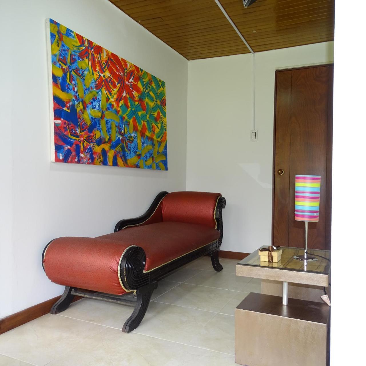 Violeta Park Hostel Bogota Luaran gambar