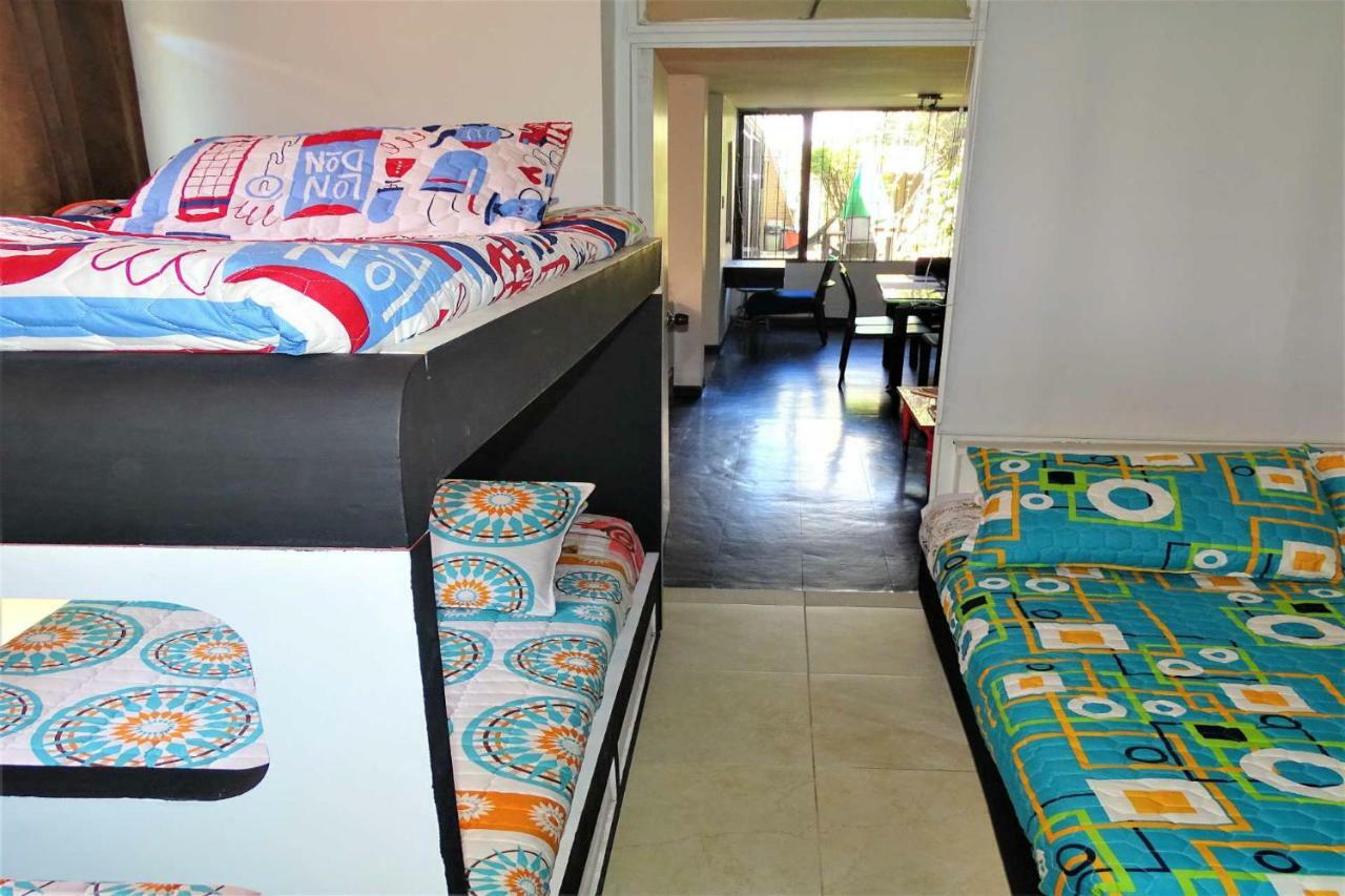 Violeta Park Hostel Bogota Luaran gambar